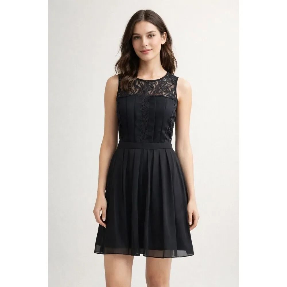 BCBGeneration Black Lace Fit Flare Cocktail Dress Womens 4 Pleated Part
